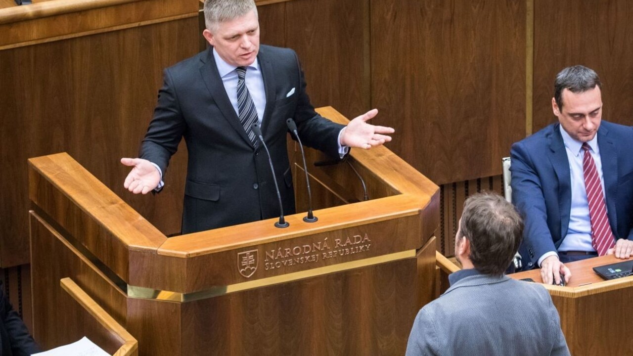 Po hodinách rokovania poslanci rozhodli o osude Kaliňáka