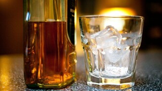 Slováci minuli na alkohol viac ako miliardu eur