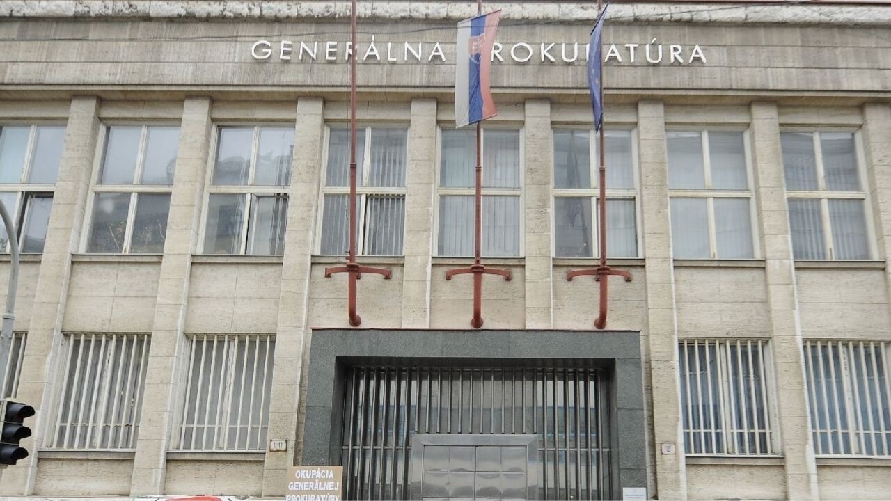 Prokuratúra nariadila vyhotoviť majetkové profily Bašternáka aj Kaliňáka