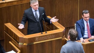 Poslanci schválili novelu zákona o DPH, rozpočet zostal nedoriešený