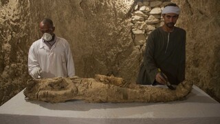 Múmie aj pohrebné šachty. Archeológom sa v Egypte podaril ďalší nález