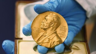 Laureáti v Škandinávii prevzali prestížne Nobelove ceny