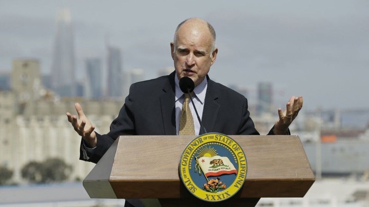 Trump nemá strach ani pred Božím hnevom, vyhlásil kalifornský guvernér