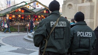 V Berlíne zasahovala polícia a zatýkala islamistov