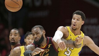 NBA: Cleveland vyhral nad Los Angeles, oporou bol LeBron James