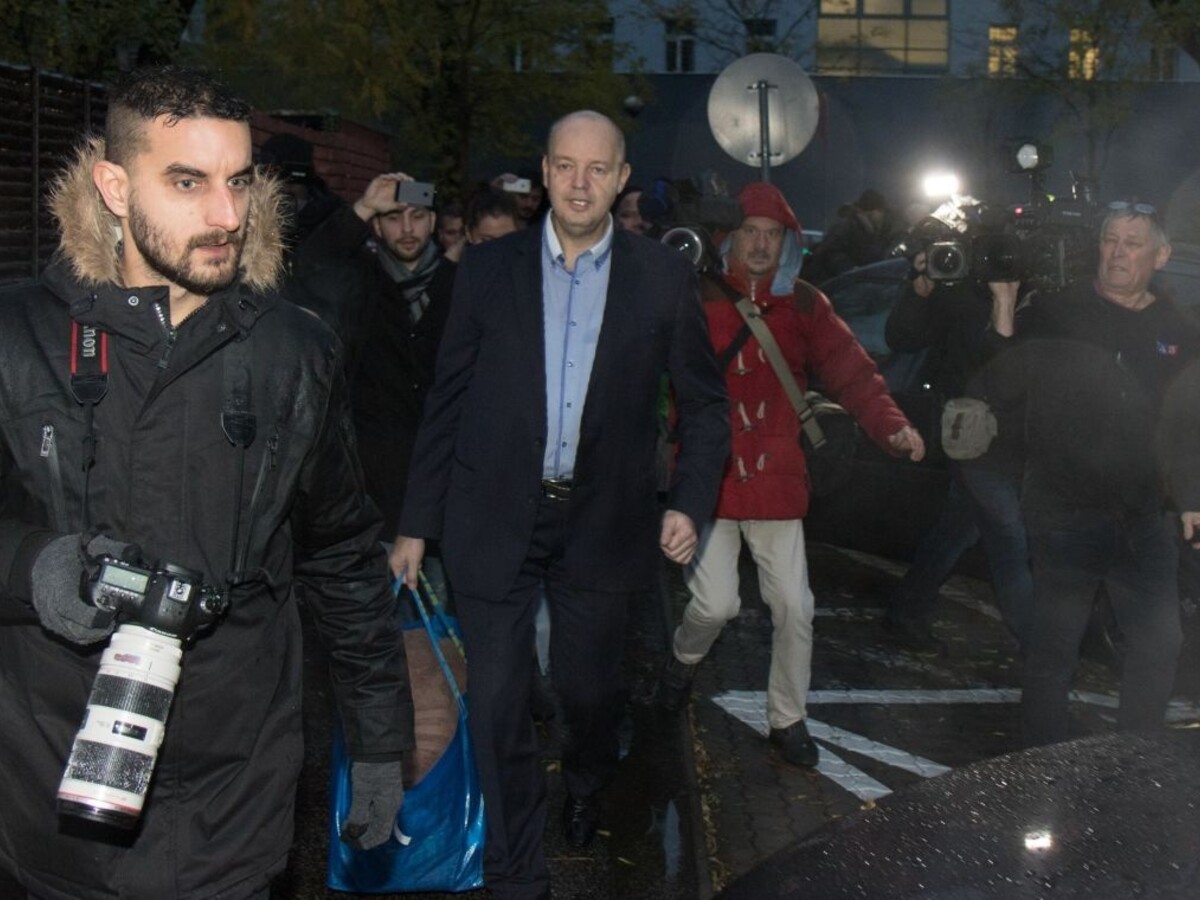 Rusko mal mafiánom odovzdať peniaze aj fotografiu Volzovej