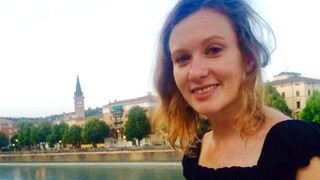 Zadržali muža, ktorý zavraždil mladú Britku z veľvyslanectva