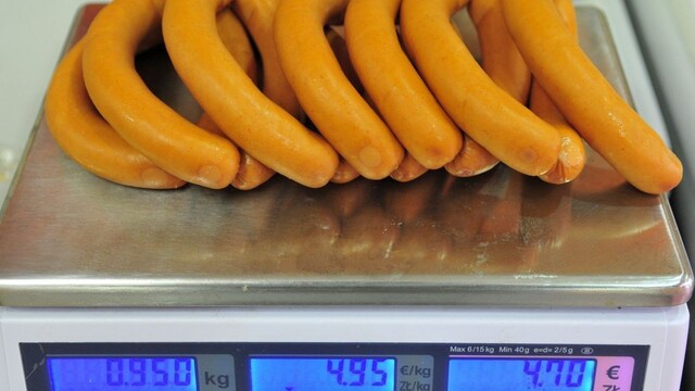 Časť Spišských párkov pohorela v testoch, sťahujú ich z trhu