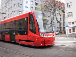 Na kľúčovú trať v bratislavskom centre sa vrátili električky