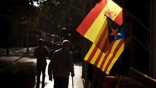 Katalánske voľby vyhrala promadridská strana, väčšinu majú separatisti