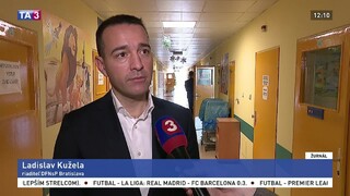 Tomáš Drucker navštívil deti v DFNsP, priniesol aj darčeky