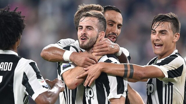 Juventus napreduje, na vedúci Neapol stráca už len bod