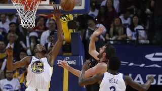 NBA: V repríze finále vyhrali hráči Golden State, Curry stále absentuje