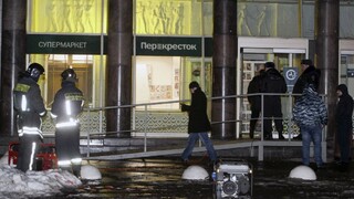 V petrohradskom supermarkete došlo k explózii, úrady hlásia zranených
