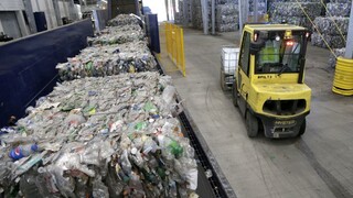 Recyklujeme málo, zmeniť to má zvýšenie poplatkov za skládky