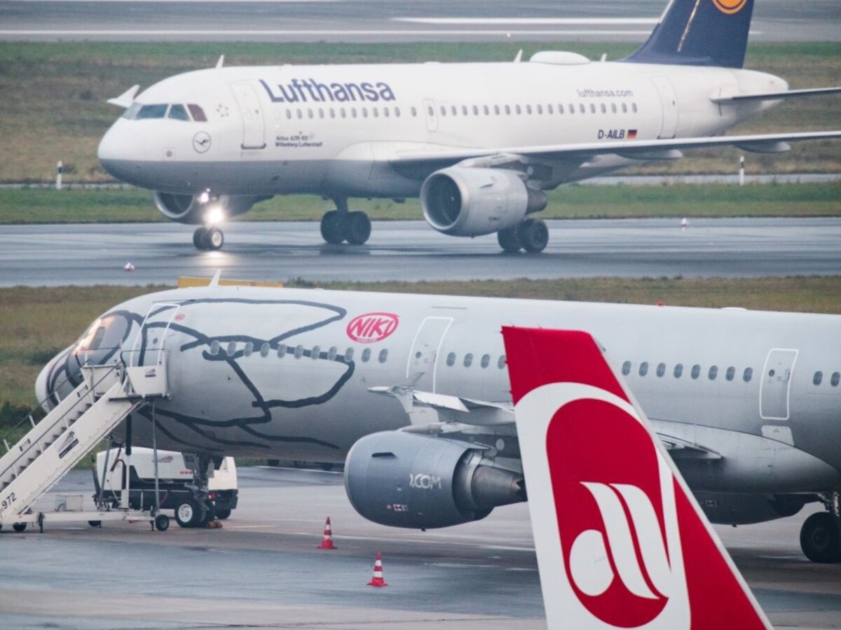 lietadlo aerolínie Niki Lufthansa 1140 px (ČTK)