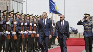 Sú medzi politikmi vojnoví zločinci? Kosovo sa snaží zrušiť súd v Haagu