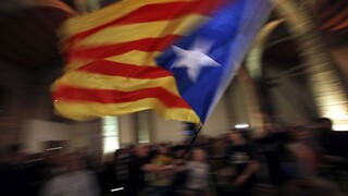 Zosadený Puigdemont žiada pre svoju vládu návrat k moci