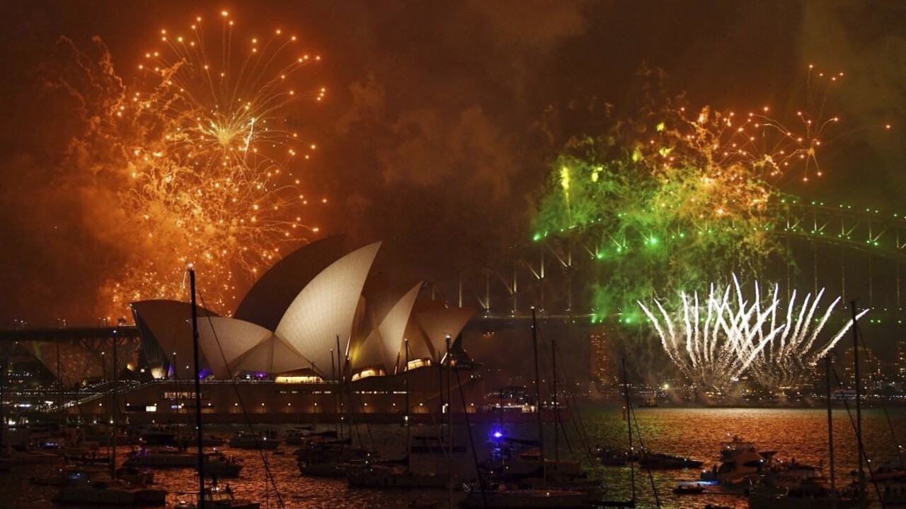 Fotogaléria: Megalomanský ohňostroj odpálili v Sydney, oslavuje aj Ázia