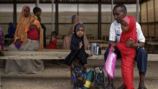 Desaťtisíce afrických utečencov nútia, aby opustili Izrael