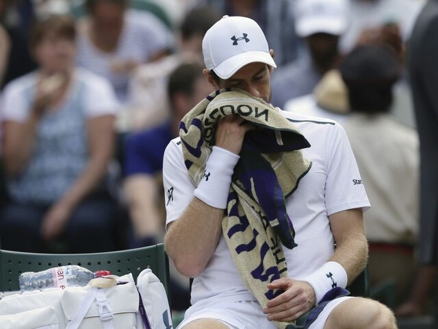 Murray sa odhlásil z Australian Open pre pretrvávajúcu bolesť
