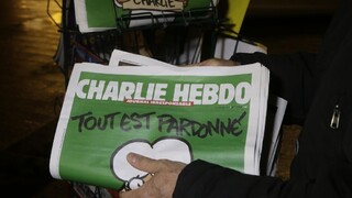 Smutné výročie. Francúzi si pripomínajú útok na Charlie Hebdo