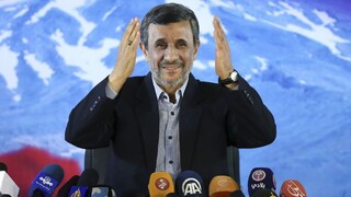 Advokát popiera, že Ahmadínežáda zatkli pre protivládne protesty