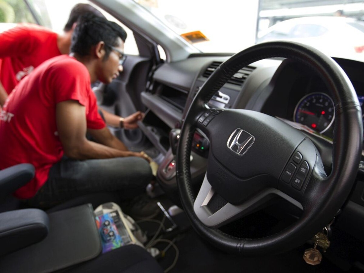Nebezpečné airbagy nakúpilo 15 automobiliek, uvádza Takata