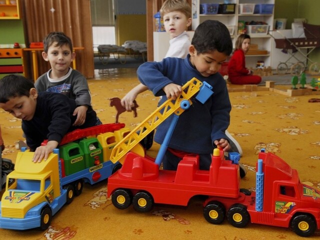Materské školy kapacitne nestačia, obce investujú do ich rekonštrukcií