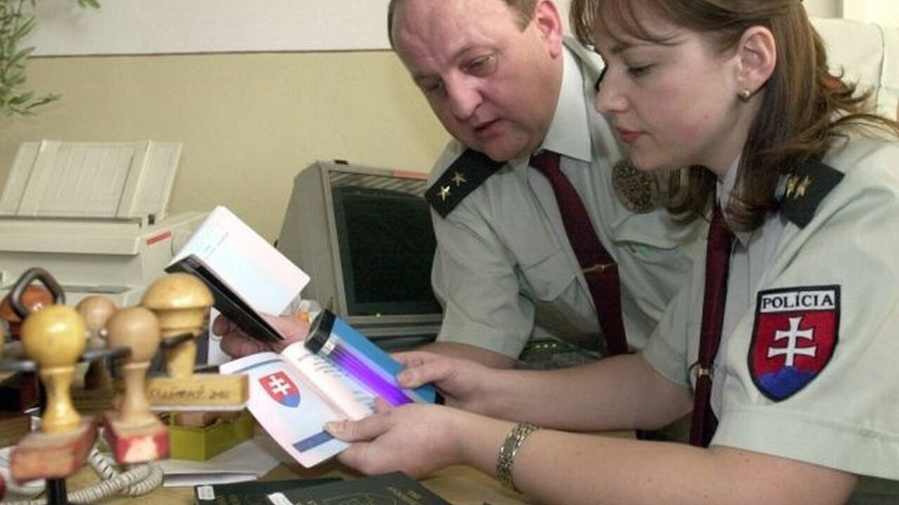 Hodiny čakania majú byť minulosťou, cudzinecká polícia sa sťahuje