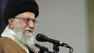 Podnecovali nepokoje v Iráne, duchovný vodca menoval krajiny