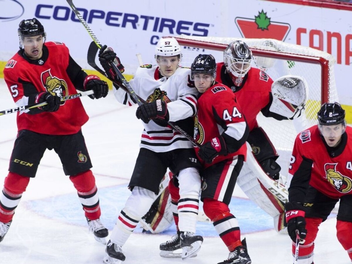 NHL: Pánik skóroval, Chicago prevalcovalo Ottawu