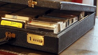 Kazety sú novým retrohitom. Z dna sa šplhajú späť na výslnie