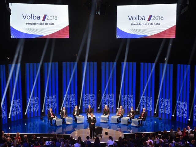 Superdebata bola poslednou šancou presvedčiť, Zeman neprišiel