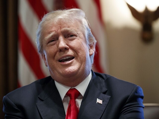 Načo prijímať migrantov zo špinavých dier, zaujímal sa Trump
