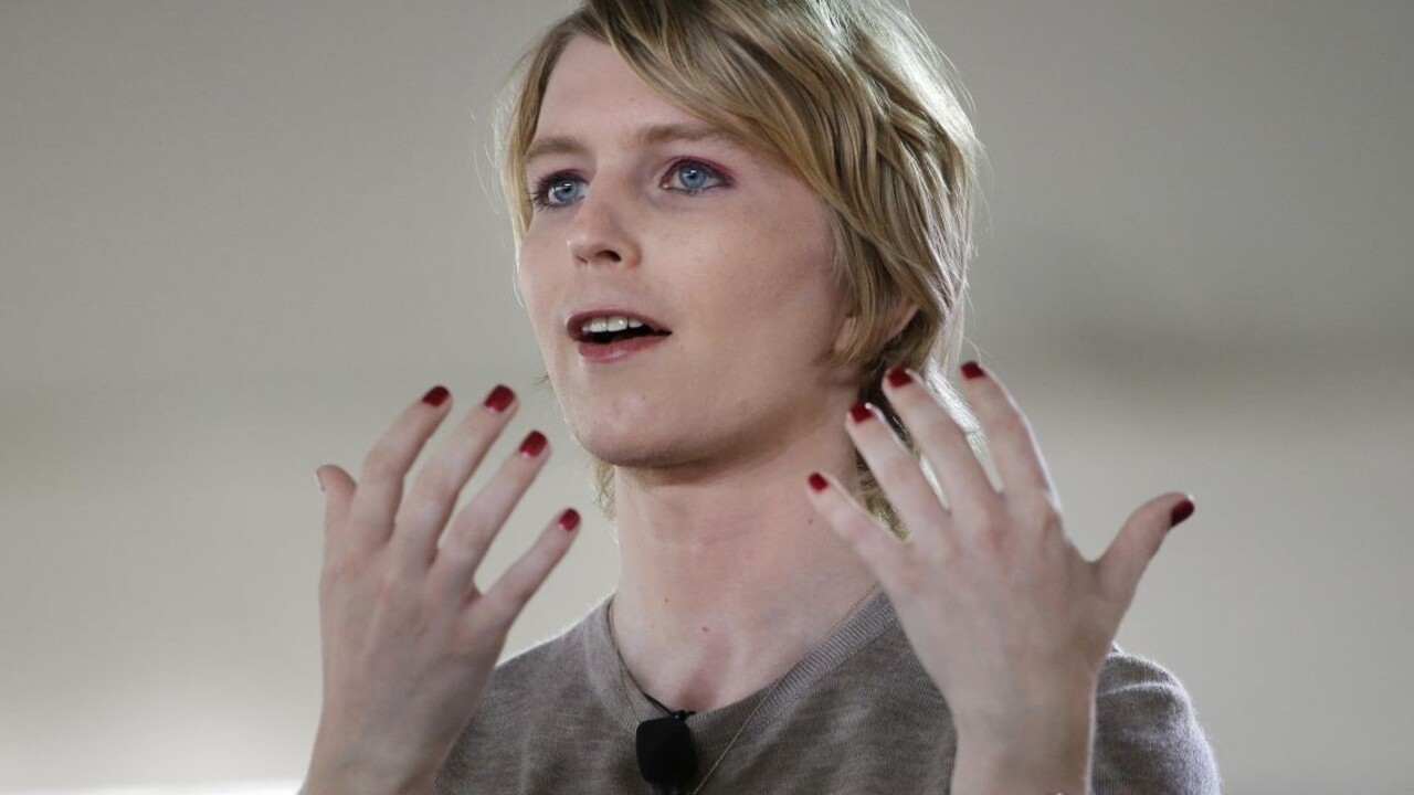 Transrodová informátorka Manningová chce kandidovať do Senátu