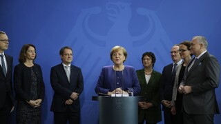 Schyľuje sa ku koaličným rokovaniam, čaká sa na sociálnych demokratov