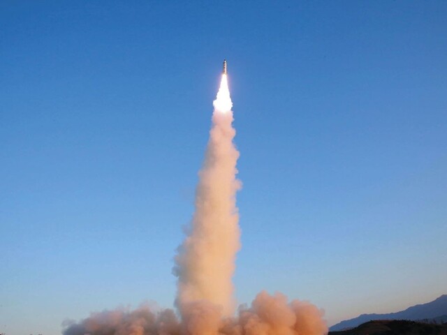 Z KĽDR letí raketa, oznámila televízia Japoncom. Išlo o chybu