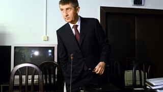 Babišova vláda po vyslovení nedôvery odhlasovala svoju demisiu