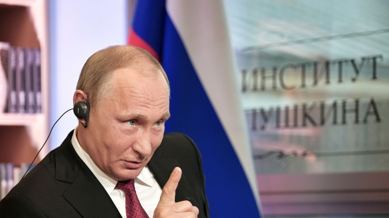 Putin má pred prezidentskými voľbami obrovský náskok v popularite