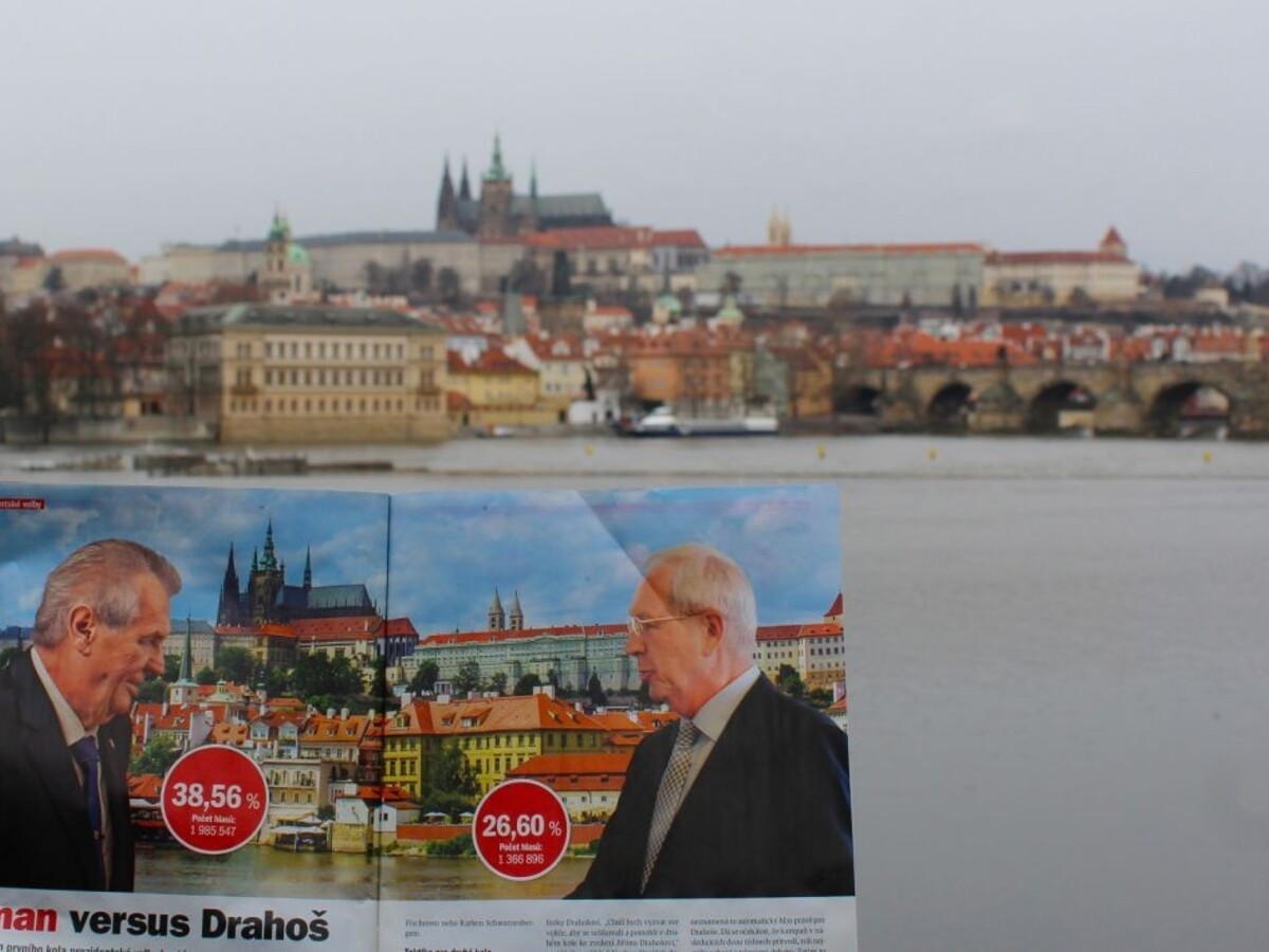 Výsledok volieb v Česku bude veľmi tesný, naznačil prieskum