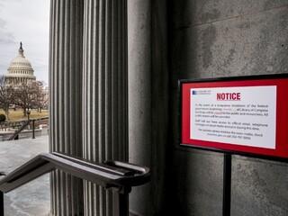 Shutdown sa skončil. Americkým úradom schválili dočasný rozpočet