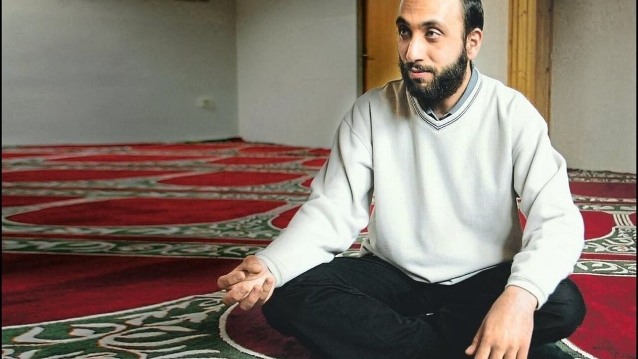 Pražského islamského duchovného a jeho rodinu vinia z terorizmu