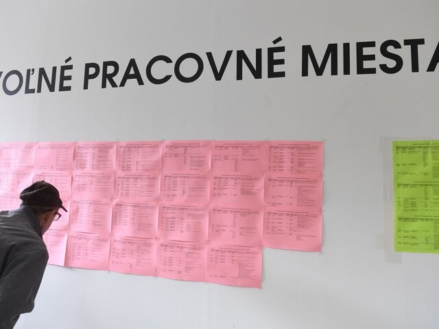 Nezamestnanosť má klesať i v nasledujúcich mesiacoch, žiadanou profesiou sú remeselníci