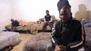 Nemci sú pripravení odložiť diskusiu o rozdeľovaní migrantov