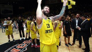 Rančíka basketbal stále baví, ukázal to v stretnutí s Levicami