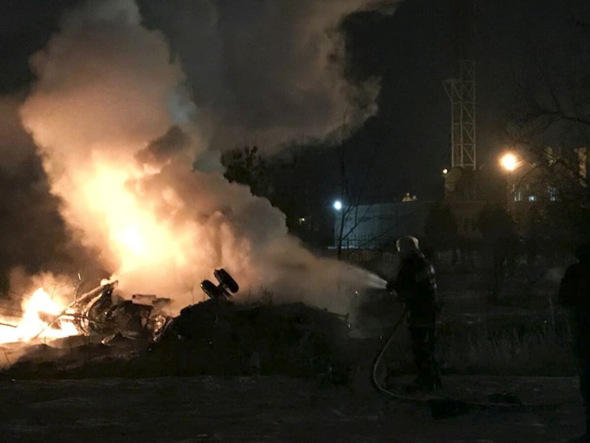 Helikoptéra sa zachytila o kábel televíznej veže, hlásia mŕtvych