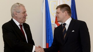 Fico zablahoželal Zemanovi k víťazstvu, výsledok ho potešil