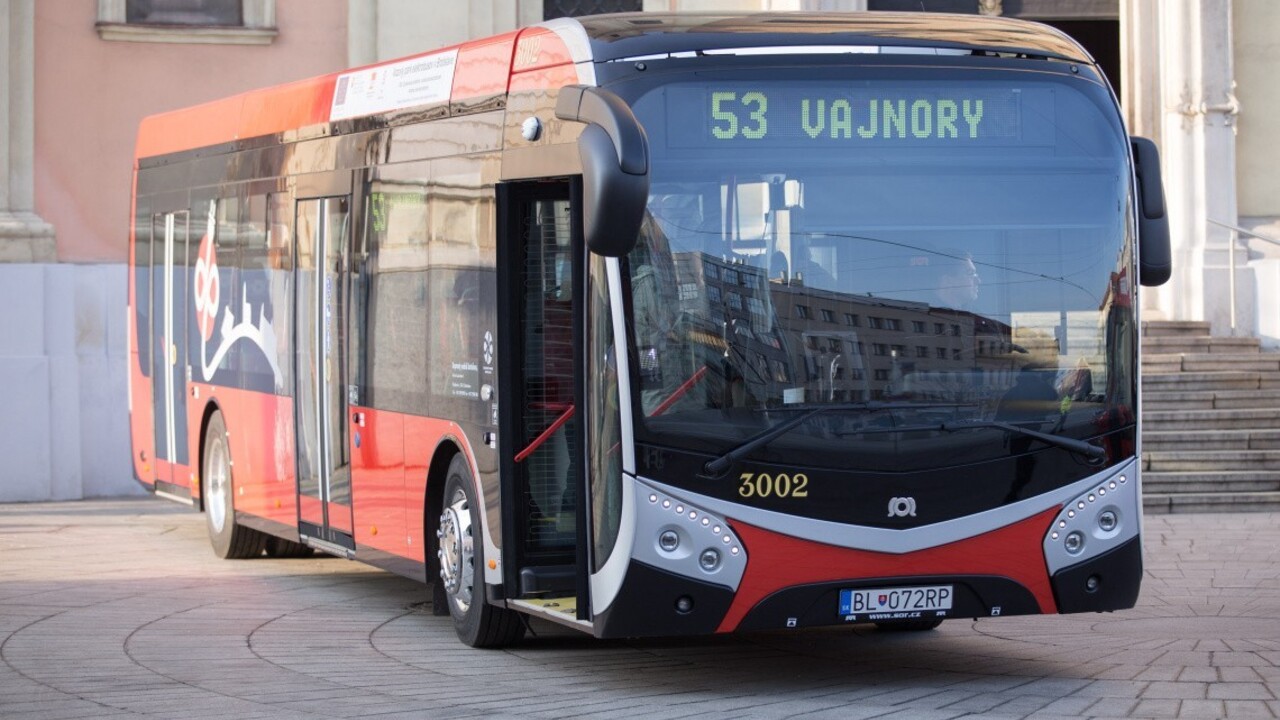 V Bratislave už jazdia elektrobusy z eurofondov. Pridajú sa aj iní