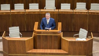 Rezort práce predstavil zmeny, uľahčí zamestnávanie cudzincom